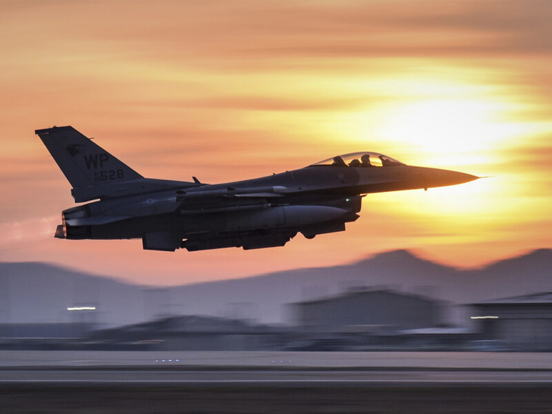 Буданов про передання Україні F-16: Уже швидко. Усі можуть вирахувати, це не так уже й важко