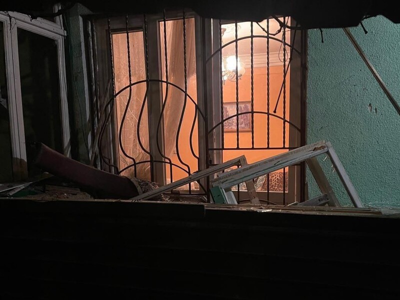 В Днепропетровской области обломки сбитых российских дронов повредили дома и машины – ОВА