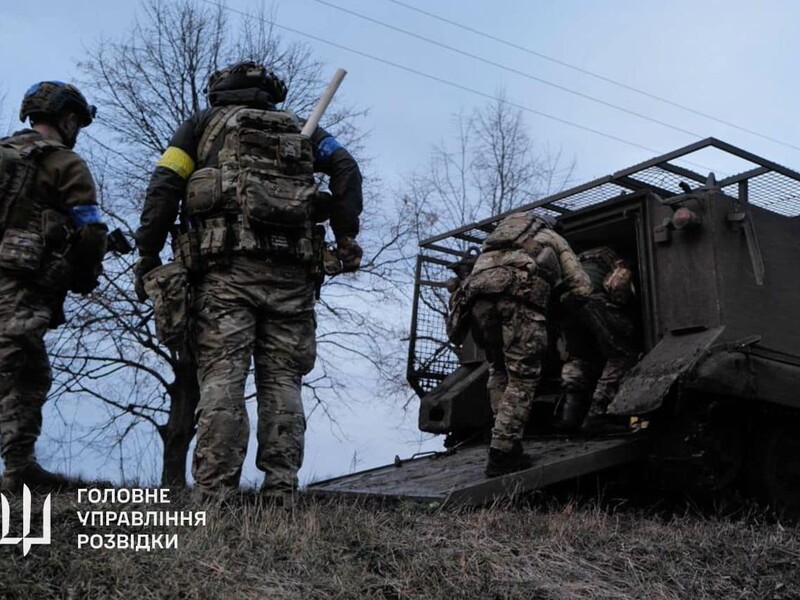 Сили оборони України вступили в бій із російською ДРГ на аналогах західних машин. Відео