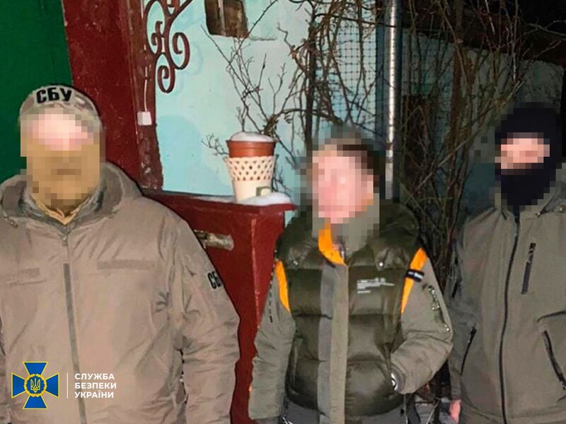 СБУ "на горячем" задержала сотрудницу харьковского университета, которая ночью проводила для оккупантов доразведку прифронтовой местности 
