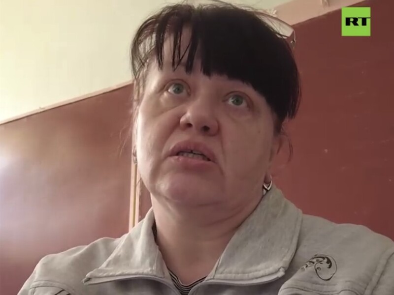 Родственники умершей от сердечного приступа в обстреливаемой Авдеевке шестилетней девочки дождались россиян и дали интервью пропагандистам