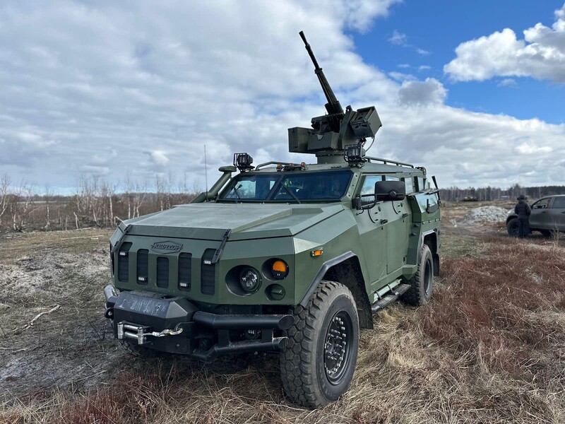 "Украинская бронетехника" заявила об успешном испытании бронеавтомобиля "Новатор"