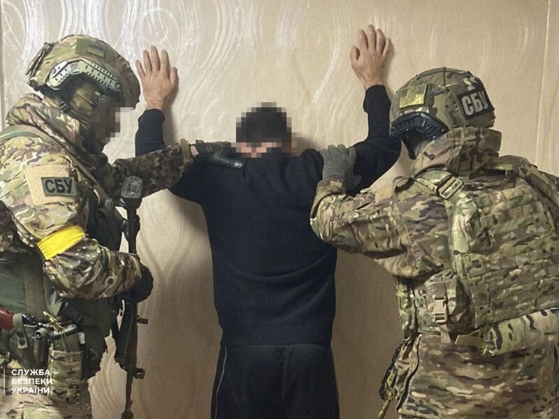 Жителя Дніпропетровської області, який шпигував за артилерією ЗСУ, засудили до 15 років