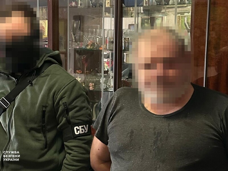 СБУ задержала жителя Николаева, который обустроил в своей квартире "наблюдательный пункт" за колоннами ВСУ