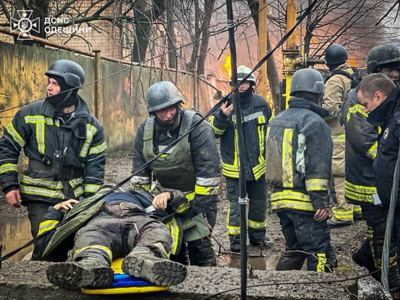 В Одесі російська ракета вбила медика й рятувальника, які приїхали на місце першого удару надавати допомогу – ОВА
