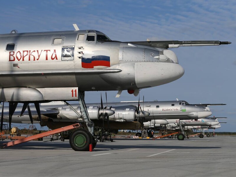 "Цілі уражені". ГУР атакувало аеродром стратегічної авіації РФ в Енгельсі – ЗМІ