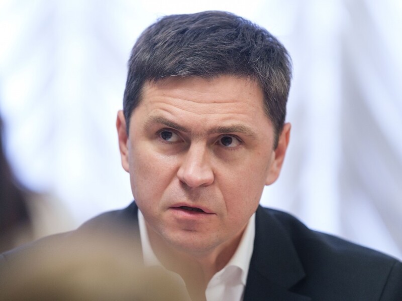 "Фиктивная информация". В Офисе президента прокомментировали сообщения о якобы призывах США к Украине не наносить удары по российским НПЗ