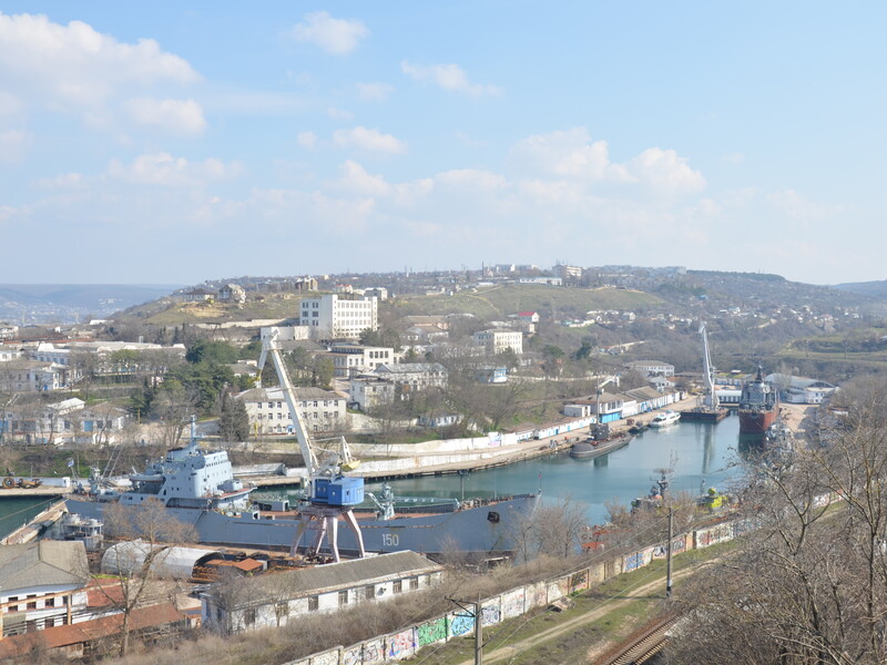 "Ракета пробила дах". РосЗМІ розповіли про пошкодження судноремонтного заводу Чорноморського флоту в Севастополі
