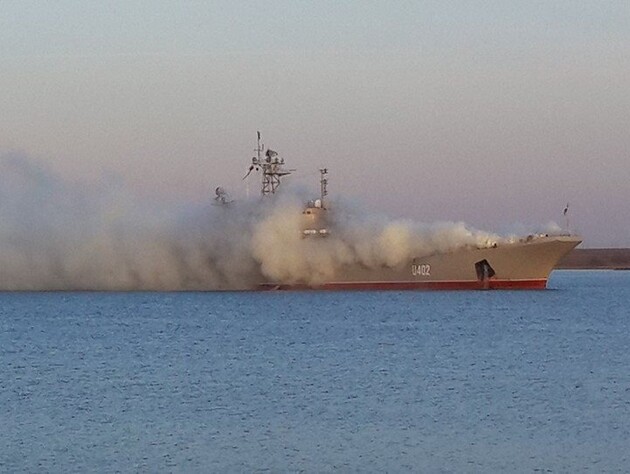 ВСУ ракетой "Нептун" нанесли удар по кораблю "Константин Ольшанский", который оккупанты украли у Украины