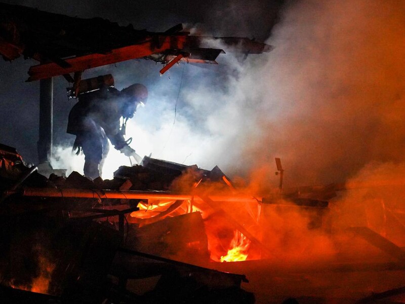 Россияне попали в энергетическую инфраструктуру в шести областях Украины, есть аварийные отключения – Шмыгаль