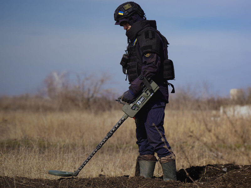Понад чверть території України забруднено вибуховими пристроями – ДСНС