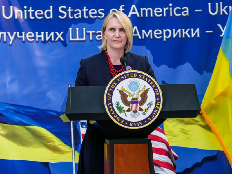 Амбасадорка США назвала "жахливими" подвійні ракетні удари РФ по Україні