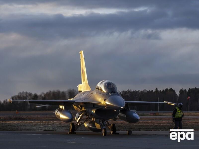 "Это колоссальные средства". В Воздушных силах рассказали, как Украина будет защищать F-16 от российских ударов по аэродромам