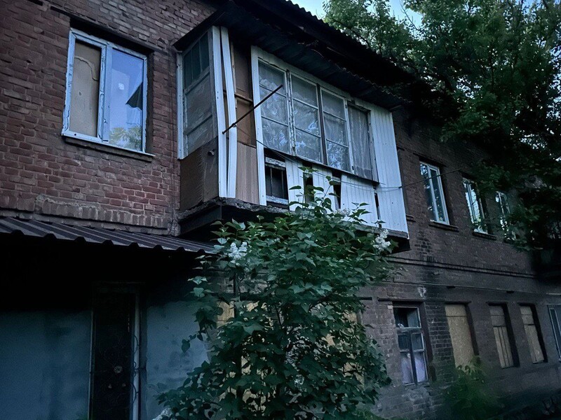 Окупанти всю ніч обстрілювали Нікопольський район, пошкоджено житловий будинок та агрофірму – ОВА