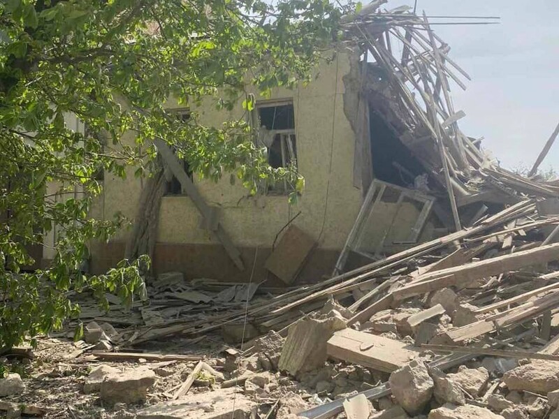 Оккупанты сбросили авиабомбы на Тягинку Херсонской области, погиб мирный житель, ранена женщина – ОВА