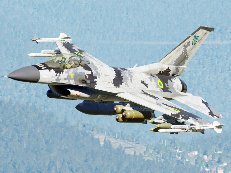 У Повітряних силах ЗСУ прокоментували повернення українських пілотів F-16 зі США