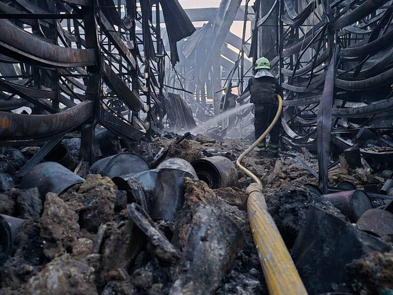 Пожар в харьковском "Эпицентре" удалось погасить, он длился 16 часов – МВД