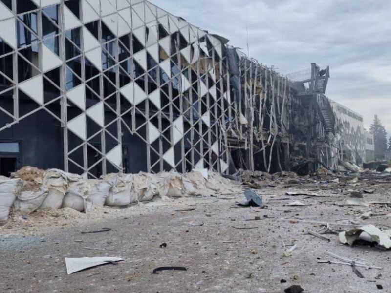 Окупанти вдарили ракетою по новому терміналу аеропорту в Запоріжжі. Фото