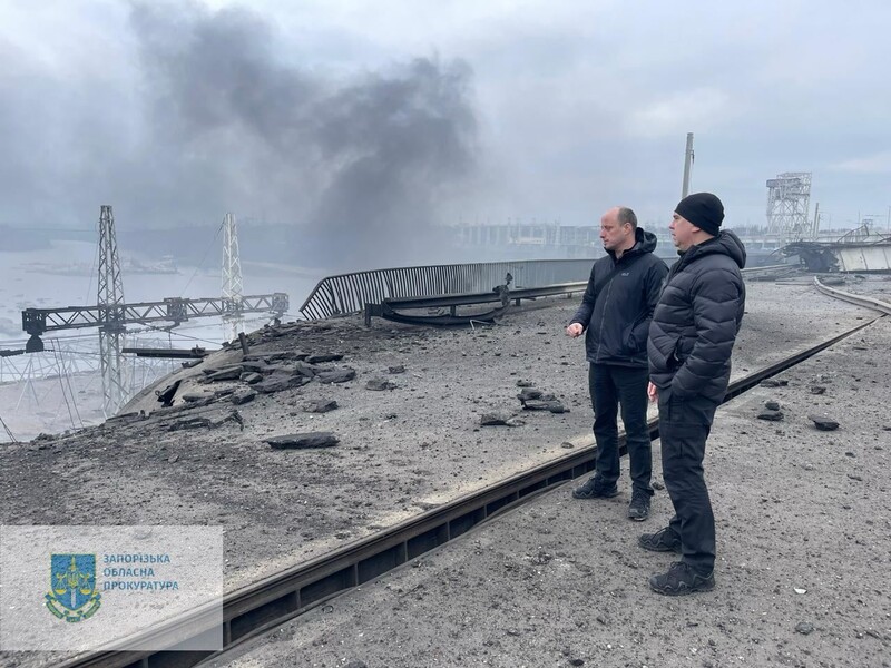 Днепровская ГЭС получила повреждения, в ближайшие два дня движение по плотине не откроют – Запорожская ОВА