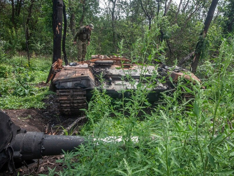 ЗСУ ліквідували й поранили 1300 окупантів, уразили 22 танки – Генштаб
