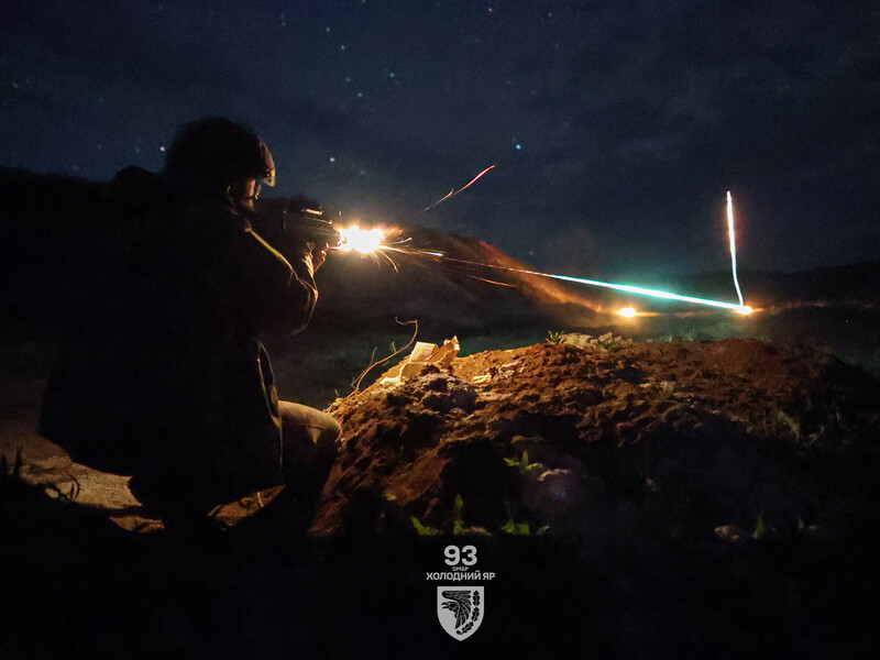 За сутки на фронте произошло 100 боев, сейчас оккупанты атакуют в направлении Волчанска и пытаются прорвать оборону в Донецкой области – Генштаб ВСУ 
