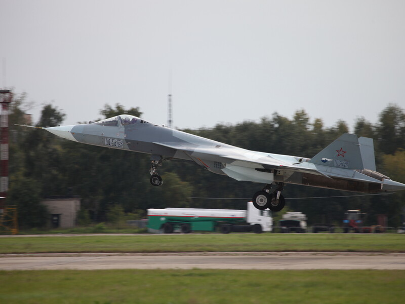В ГУР подтвердили поражение двух российских самолетов Су-57 на аэродроме Ахтубинск