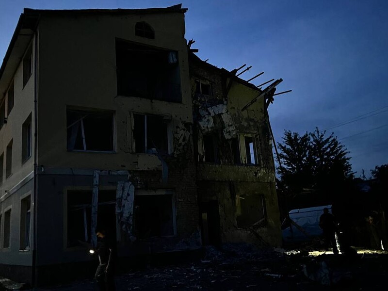 Во Львовской области из-за российской атаки повреждены жилые дома, есть раненый
