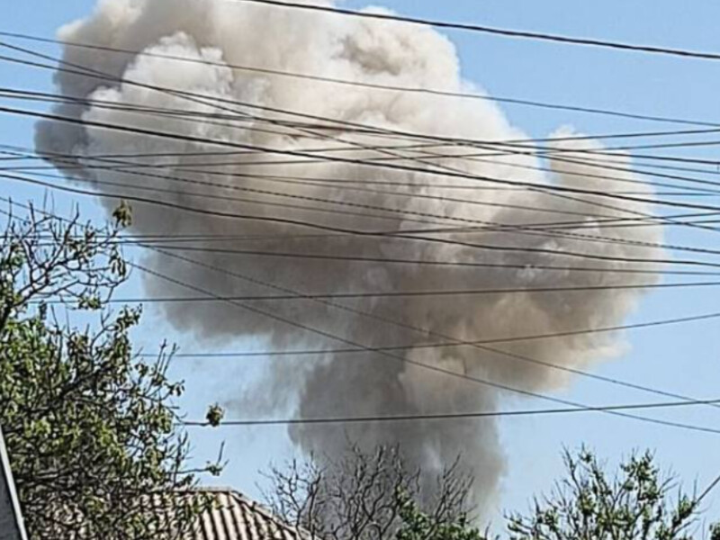 Окупанти вдарили ракетою по Кривому Рогу, у місті пожежа – ОВА