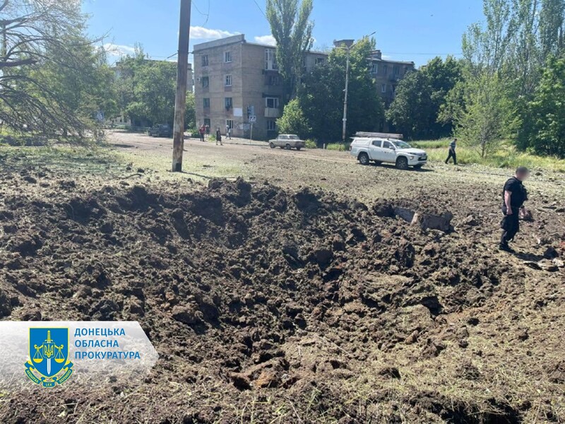 "Враг находится очень близко". В Донецкой ОВА планируют эвакуацию населения из Торецка "очень принудительным способом"