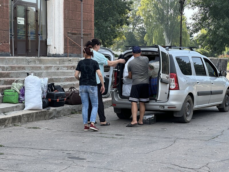 Частину Мирнограда закрили на вʼїзд, людей із міста евакуують у бронекапсулах